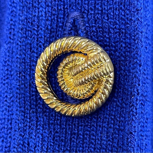 Vintage Ami Knits Vintage Blue Sweater Size 4
Made in The USA - Picture 8 of 11